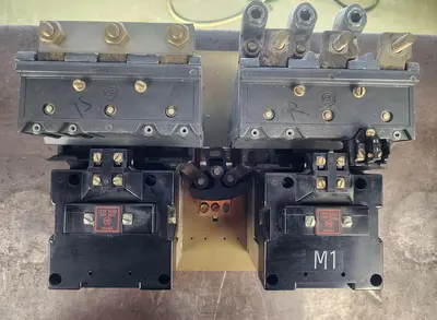 Allen-Bradley Size 4 Reversing Starter