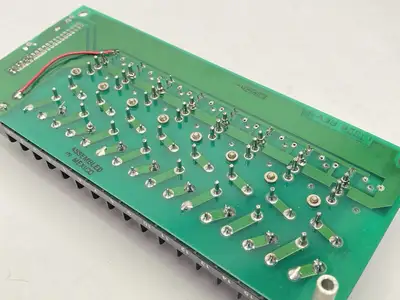 USED CRYDOM RELAY MOUNTING BOARD 13326 REV J W/ 8X POTTER&BRUMFIELD ODC-5 385