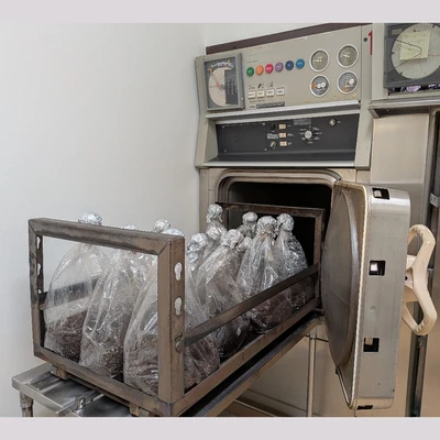 Used 1970 AMSCO (AMERICAN STERILIZER COMPANY) VACAMATIC "S" Autoclaves British Columbia CA | Savona Equipment LTD #1345055