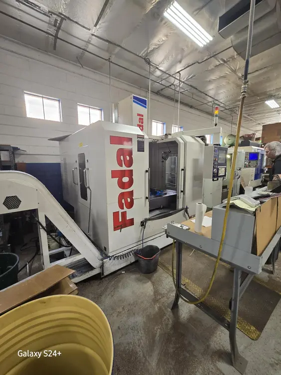 Used 2015 FADAL VMC-2520R-II Vertical Machining Centers Illinois US | Midstate Machinery #945001