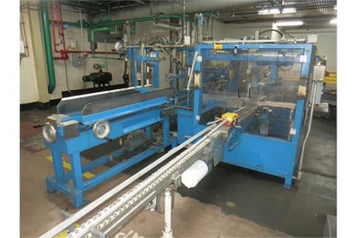 Compacker EP 11-3 case packer, nordson glue