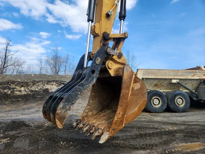 Used 2021 CATERPILLAR 320 Crawler Excavators | Abele Tractor #1342755
