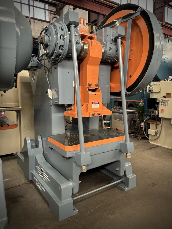 Used 1980 V AND O V AND O 150ST PRESS O.B.I. Presses | Alma Machinery #899080
