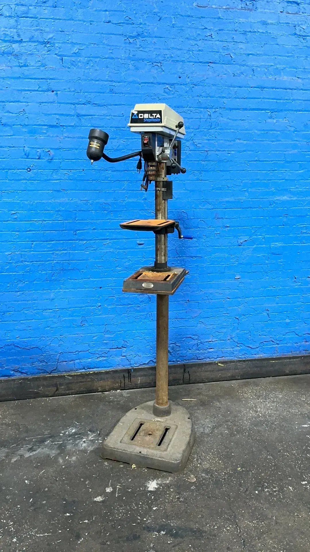 Used DELTA DP300 Drill Press (Woodworking) Ohio US | HGR 24 #1411404