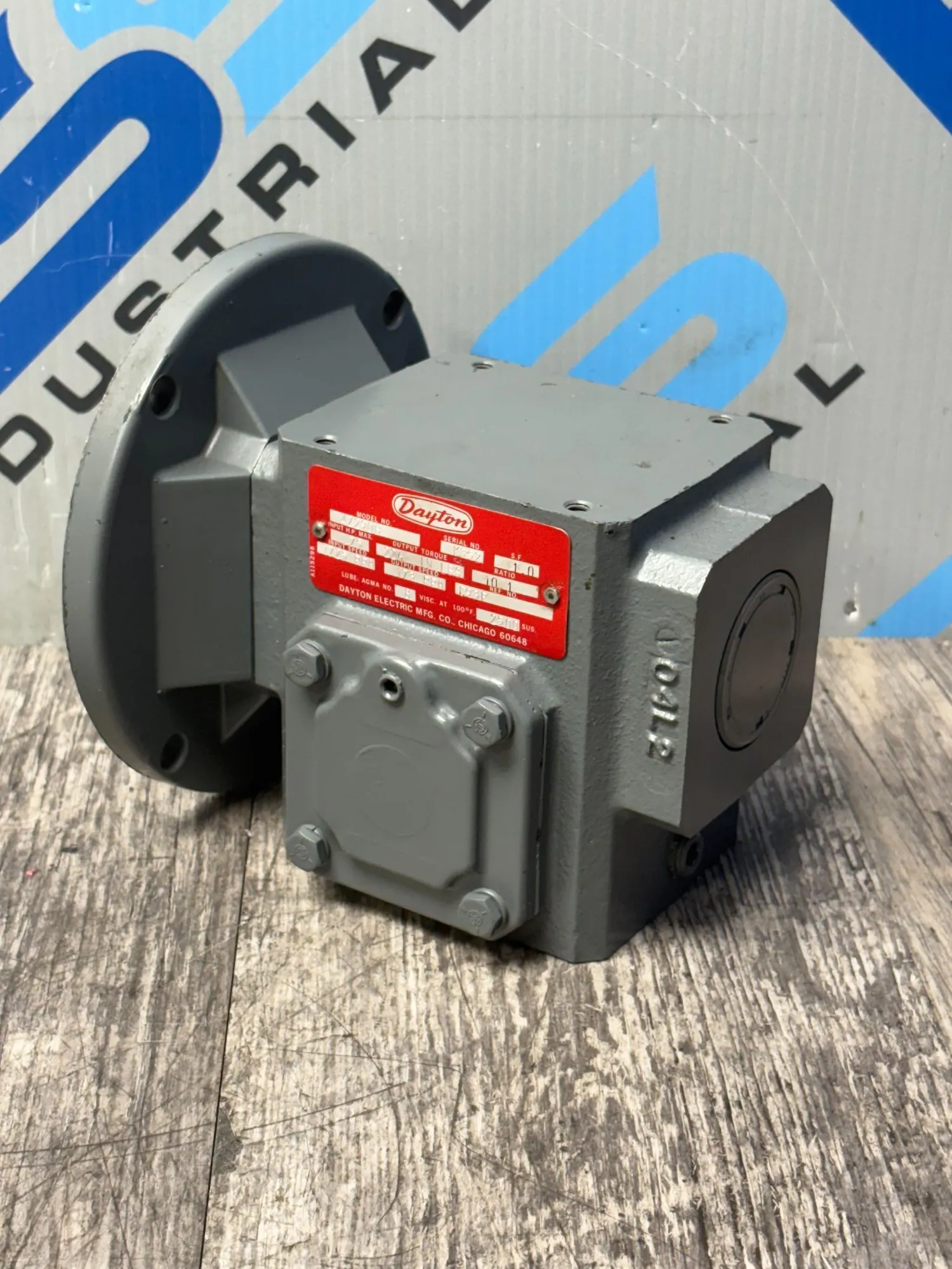 USED Dayton 4Z290B