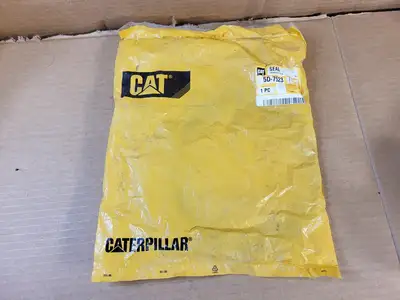 NEW 2011 CAT 5D-7523