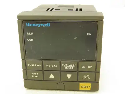 Honeywell UDC2300 Mini-Pro Temperature Controller DC230L-E0-00-10-0000000-00-0