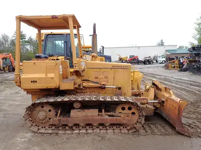 Used 1984 KOMATSU D31A-17 Crawler Dozers Massachusetts US | Brookside Equipment Sales #1422155