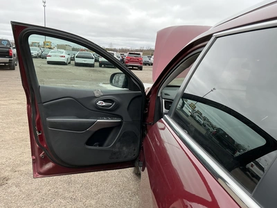 USED 2019 JEEP CHEROKEE