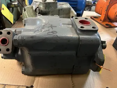 Used VICKERS 4520V-12A5-1CC-12-181 Pumps | Surplus Asset Holdings #1206220