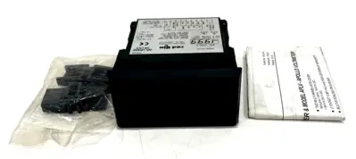 NEW RED LION CONTROLS APLVD400 DIGITAL PANEL METER