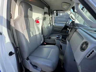 Used 2023 FORD E-350 Reefer Trucks Florida US | Truck and Van Outlet #1509225