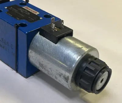 USED REXROTH 4WE10E33/CG24N9K4
