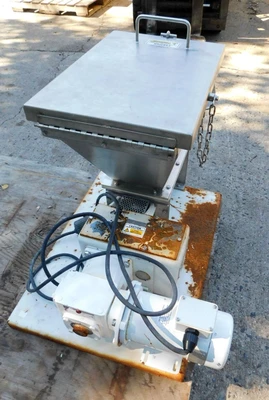 USED ACRISON SCREW FEEDER M714BIH40CBO32