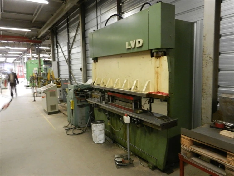 Used DIMECO DECOIL./ STRAIGHT/ FEEDER LVD PUNCHPRESS Coil Cradles & Straighteners BE | Apt International N.V #362593
