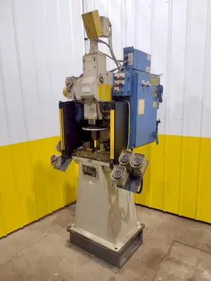 10 TON IMPCO MODEL MR-10 STRAIGHTENER PRESS: STOCK #10125