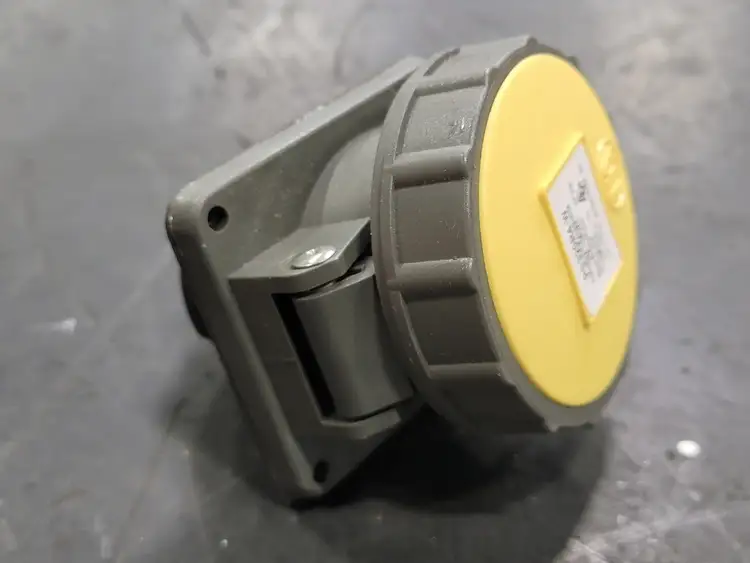 New | in-Stock PASS & SEYMOUR PS320R4-W Switchgears British Columbia CA | Lenmark #244651