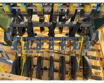 Used PH OUTDOORS _UNKNOWN_ Food Plot Seeders Iowa US | Keast Enterprises #1360392