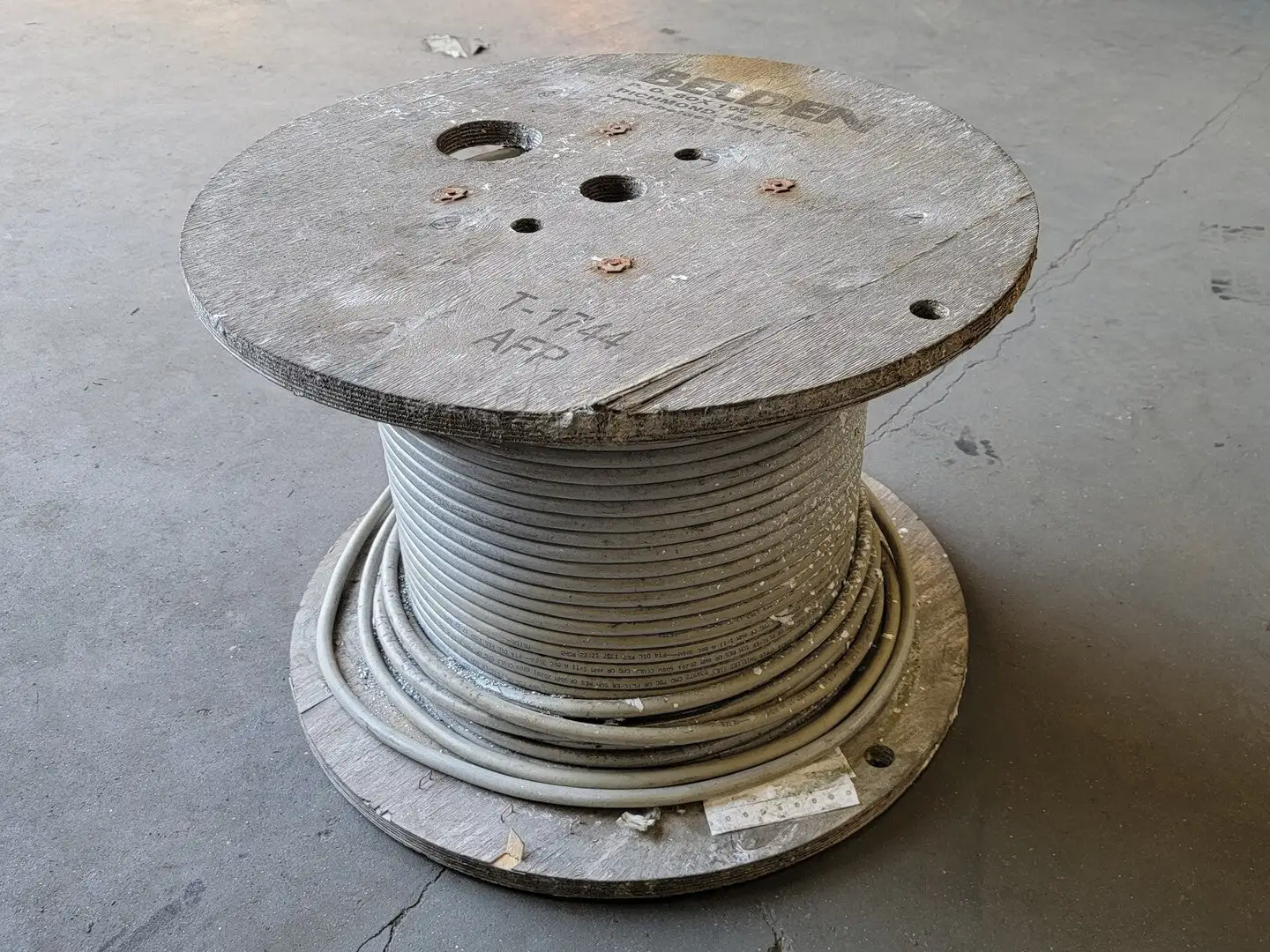 Used BELDEN 3082A T5U1000 Cable & Wire British Columbia CA | Lenmark #251648