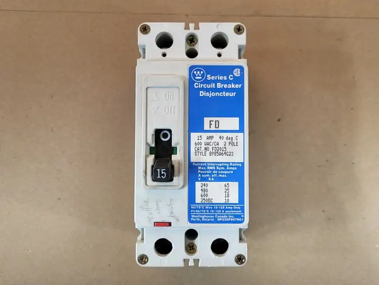 Used WESTINGHOUSE FD2015 Switchgears British Columbia CA | Lenmark #239901
