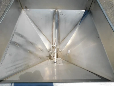 USED AIM HOPPER CONVEYOR HOPPER
