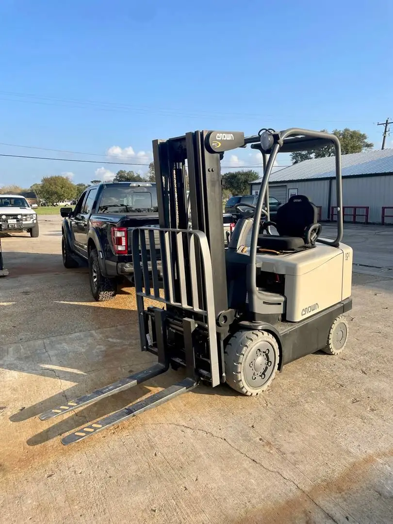 Used 2011 CROWN FC4510-50 4-Wheel Sit down Electric Counterbalance Forklifts Texas US | TB Forklifts #1274960