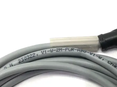 USED PEPPERL+FUCHS 230322, V1-W-2M-PUR-ABG-V1-W