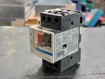 Used SCHNEIDER ELECTRIC GV2ME08 Switchgears British Columbia CA | Lenmark #241850