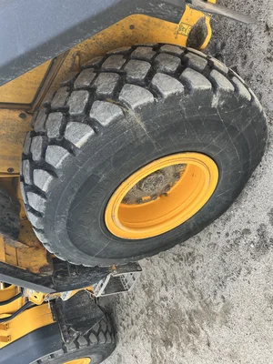 Used 2017 JCB 427ZXT4F Wheel Loaders Maine US | Zadoon Equipment #1480547