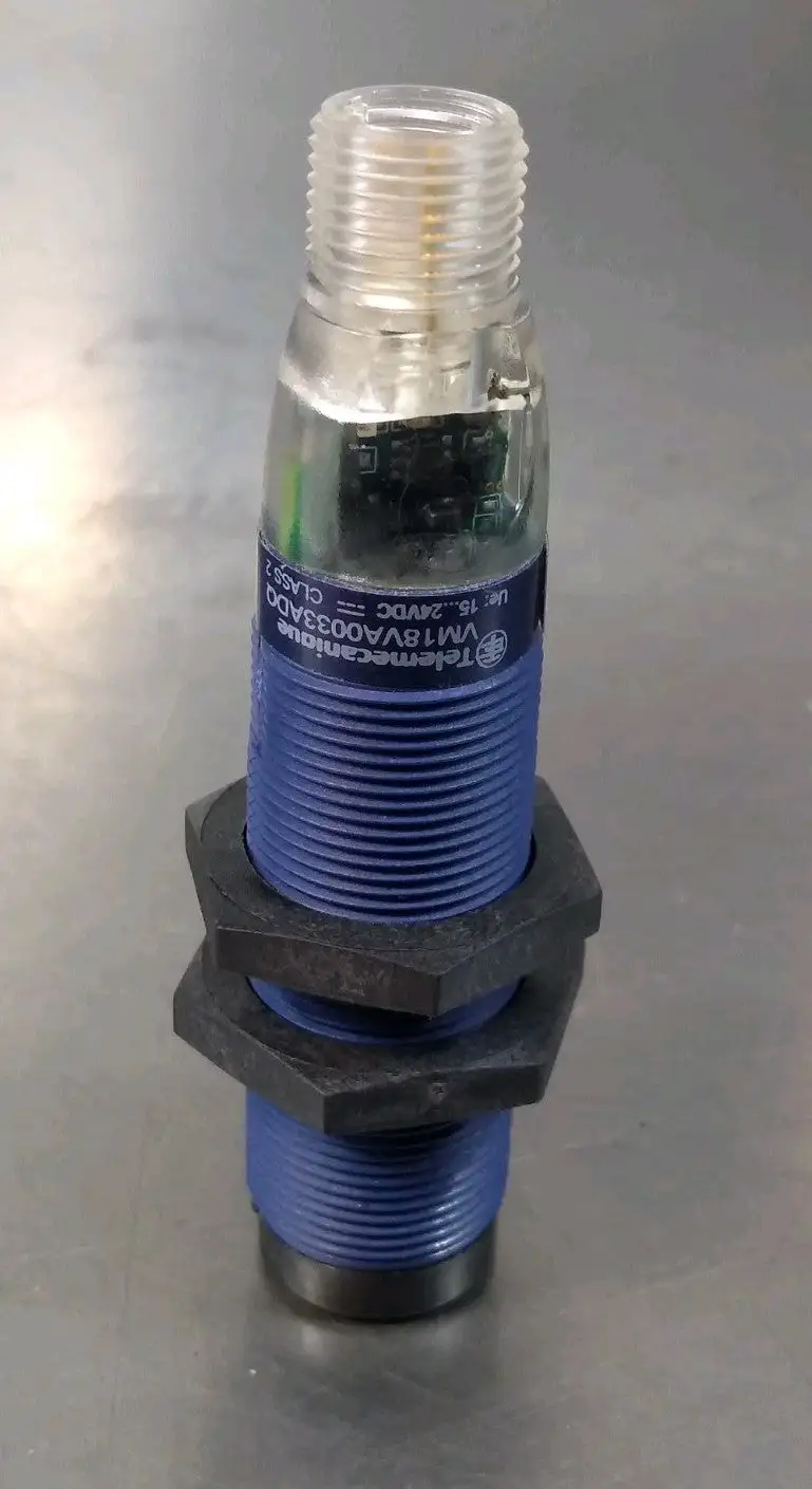 Telemecanique VM18VA0033ADQ Sensors Loc5E1/3