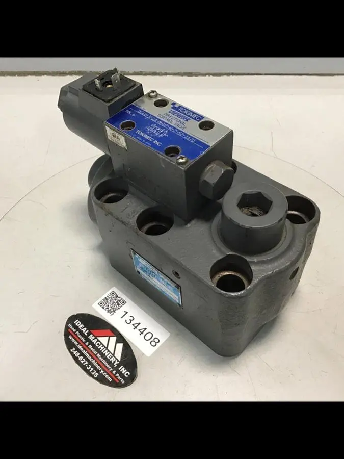 USED VICKERS DG4V-3-2A-M-U7-H-7-52-JA70