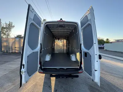 Used 2024 MERCEDES-BENZ 2500 Vans Florida US | Truck and Van Outlet #1509211