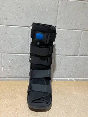 United Ortho Fracture Boot XL