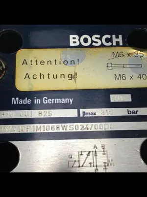 USED BOSCH 0 810 001 825