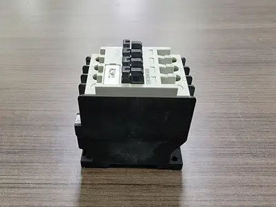 USED SIEMENS 3TF3000-0A