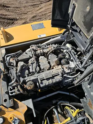 Used 2019 LIEBHERR R924 LC Crawler Excavators Utah US | Berry Machinery #910866