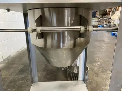 Rotary Cheese Grater - 3 grating cylinders
