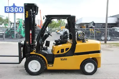 Used 2017 YALE GLP120VX Internal Combustion Forklifts: Pneumatic Tire Florida US | Truck and Van Outlet #1509244