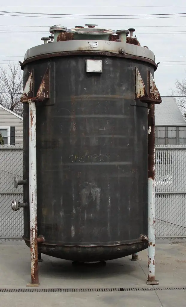 SPC4929  Tank 1970 gallon vertical tank, 304 SS, 25 psi @ 200f internal, dish