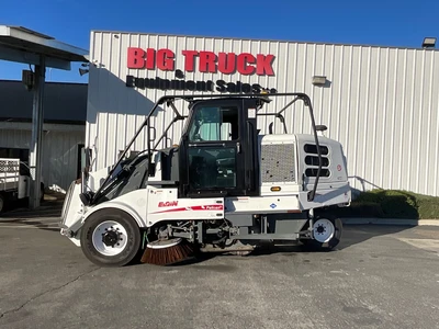 Used 2018 ELGIN PELICAN Street Sweeper California US | Big Truck & Equipment #1412302