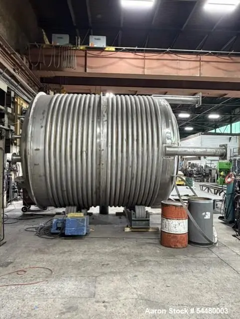 Used TOLAN 6000 GALLON Stainless Steel Tanks Illinois US | Aaron Equipment #1046109