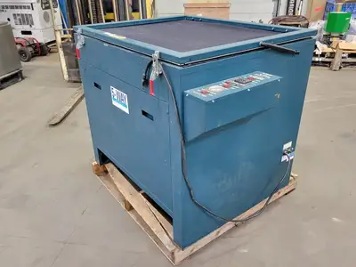 USED ATLAS GRAPHIC EQUIPMENT MODEL-5 WAY VAC-U LITE