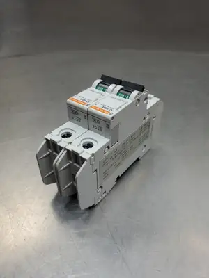 USED Merlin Gerin 60110 MULTI 9 C60 Circuit Breaker, 10A, Lot of 2