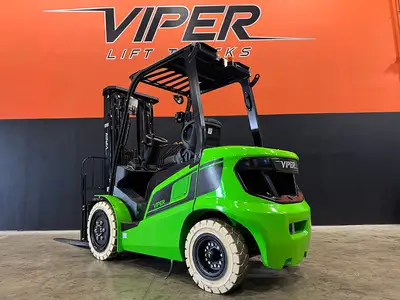 Used 2026 Viper FB30 4-Wheel Sit down Electric Counterbalance Forklifts New York US | United Lift #1446668
