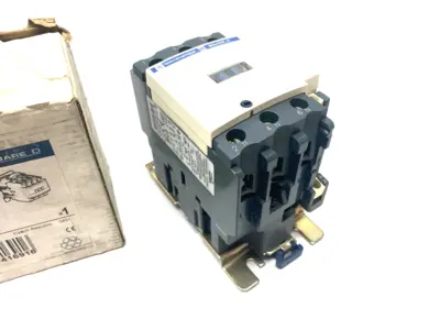 USED SQUARE D, TELEMECANIQUE TESYS NONREVERSING IEC CONTACTOR 3-POLE 40A