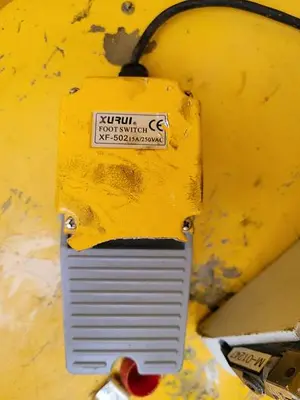 USED SM CONTACT SM CRIMP 1000