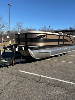 New | in-Stock 2026 BENTLEY PONTOONS 223 NAVIGATOR Boats (Misc) Virginia US | Affordable Outdoors #1638033