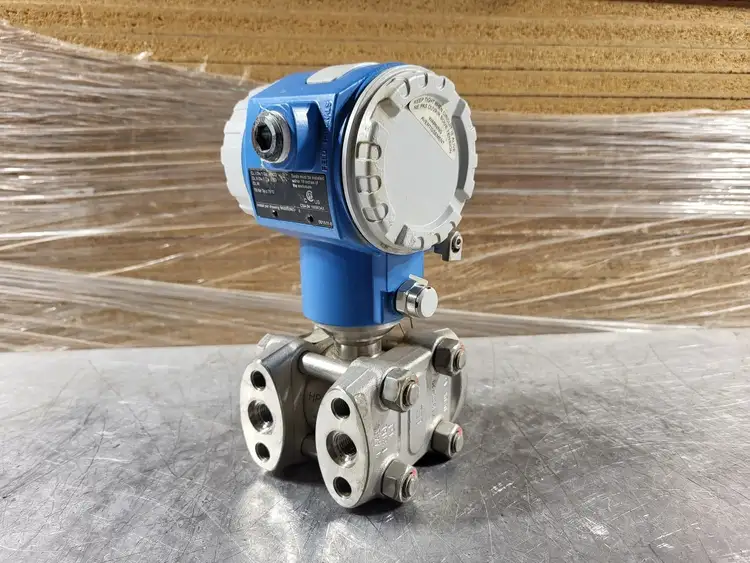 Used ENDRESS+HAUSER PMD75-1P0N0/115 Misc Electrical & Power Parts British Columbia CA | Lenmark #252465