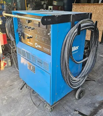 USED 1990 MILLER SYNCROWAVE 500