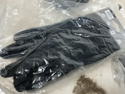 Used _UNKNOWN_ _UNKNOWN_ Gloves Michigan US | Miedema Asset Management Group #1414895